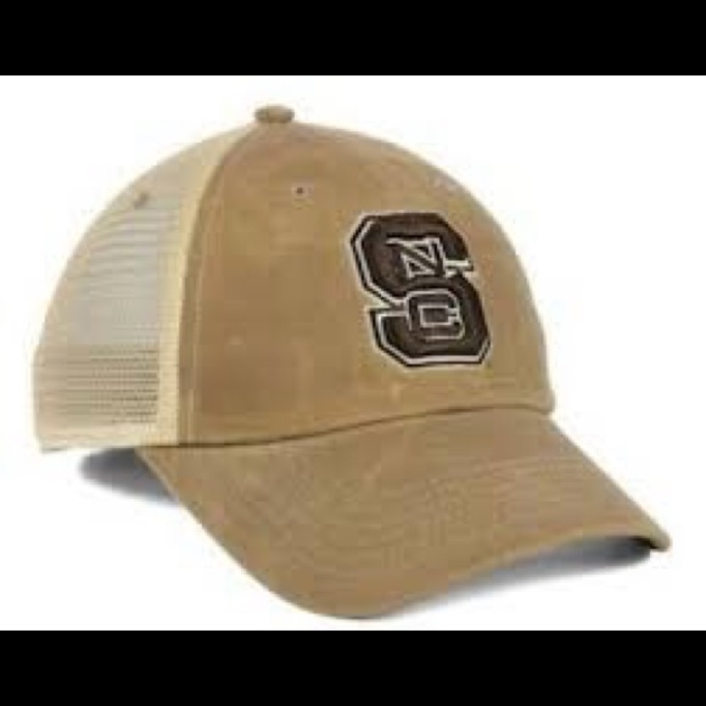 N.C. State Wolfpack Mesh Hat Officially Licensed